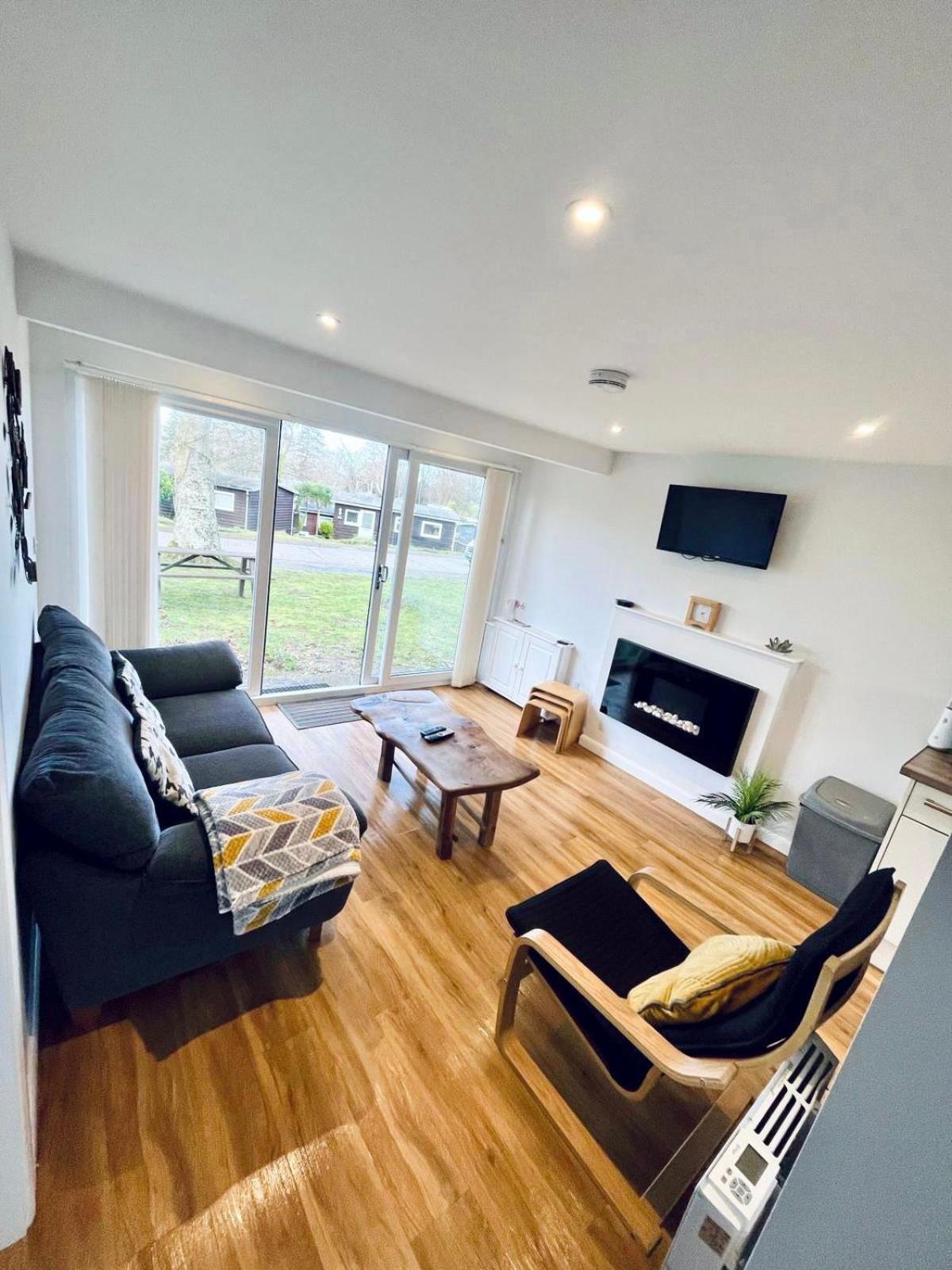 Cozy Snowdonia Chalet カーナーヴォン エクステリア 写真